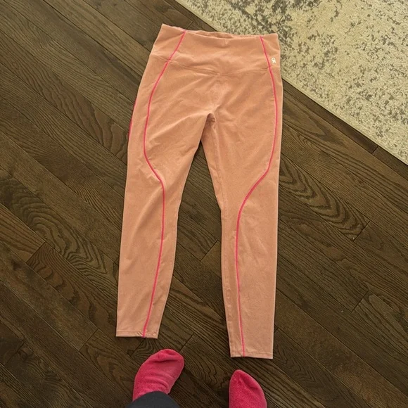 Good American pink leggings 3 - Picture 5 of 5